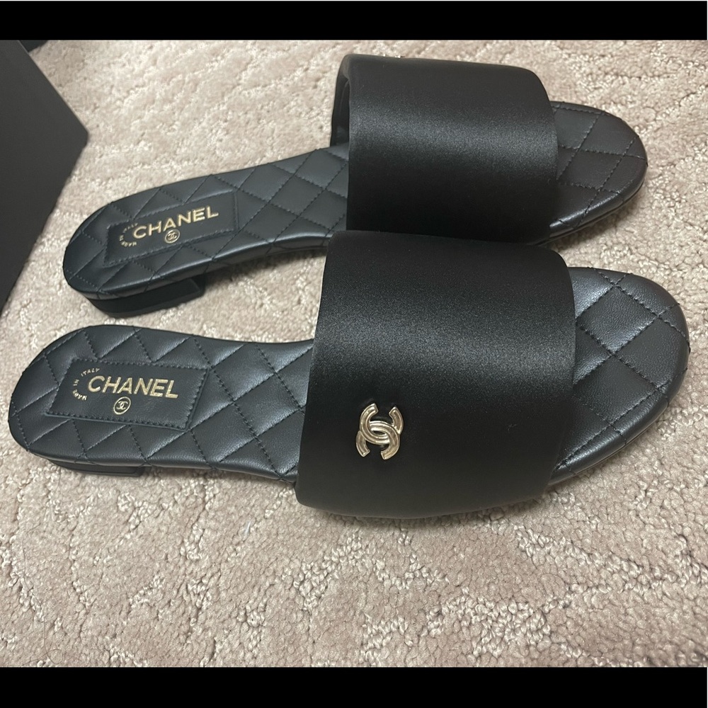 Chanel 22b black satin mules EU 38, US 7 or 7.5